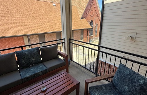 Winterset Condo | 2-Bedroom Condo, 1 block from the Square, Underground parking, Private balcony