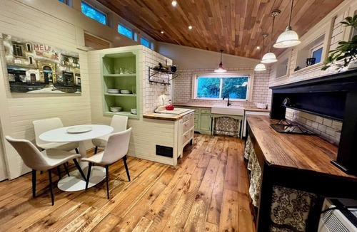 Grand Haven House | 2-bedroom house walking distance to downtown Grand Haven