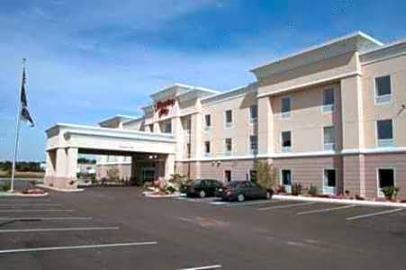 Goshen Hotel | 2-Star Hotel ∙ Hampton Inn Goshen