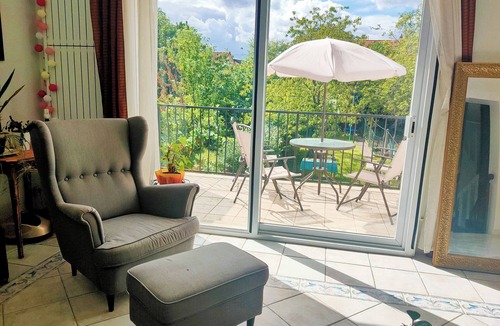 Aulnay-sous-Bois Villa | 20 minutes to Paris, 15 minutes to Charles 30 minutes to Disneyland.