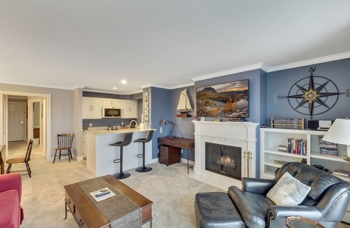Boyne City Condo | 210 Water Street | Lake Charlevoix Beachfront + Patio | Fireplace