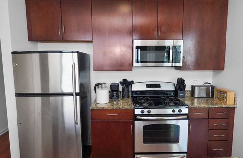 The Loop Hotel | 24th Floor 2BR Luxury Skyline Grant Park