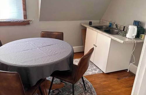 Rockford Apartment | 2nd level Private APT Woodsy Area Getaway