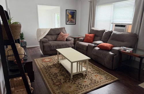 Peoria House | 3-bedroom house in Peoria with fenced yard
