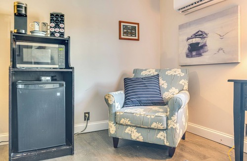 Monticello Apartment | 3 Mi to Dtwn Monticello! Waterfront Studio Getaway