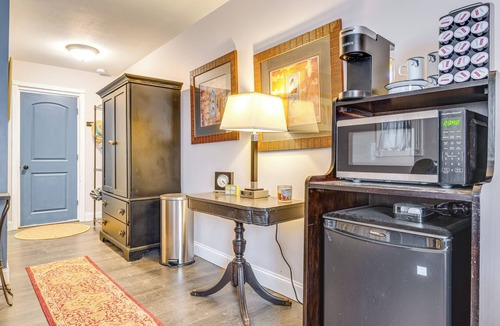 Monticello Apartment | 3 Mi to Dtwn Monticello! Waterfront Studio Getaway