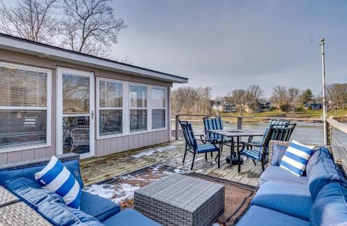 Monticello Apartment | 3 Mi to Dtwn Monticello! Waterfront Studio Getaway