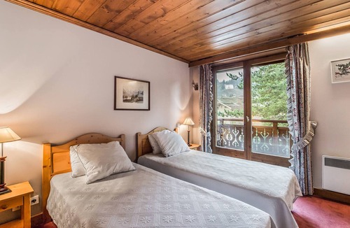 Megeve Apartment | 3-Room Apartment in Megève with Balcony and Garage