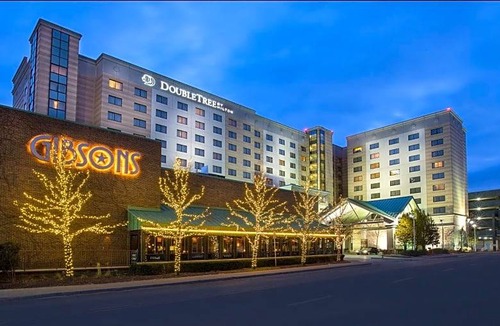 Rosemont Hotel | 3-Star Hotel ∙ DoubleTree by Hilton Chicago O'Hare Airport-Rosemont