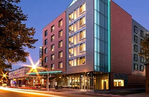 Hyde Park Hotel | 3-Star Hotel ∙ Hyatt Place Chicago-South/University Medical Center