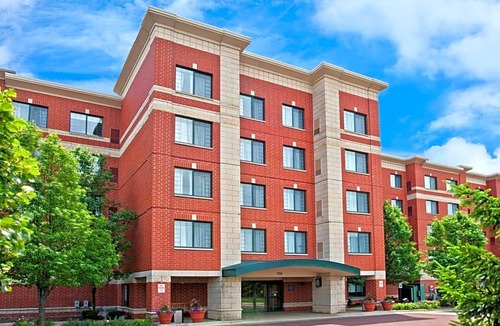 Oak Brook Hotel | 3-Star Hotel ∙ Residence Inn by Marriott Chicago Oak Brook
