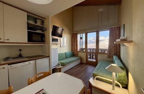 Bellentre Apartment | 300m from resort center, 4th floor, balcony, parking, ski locker, 28m², Montchavin La Plagne