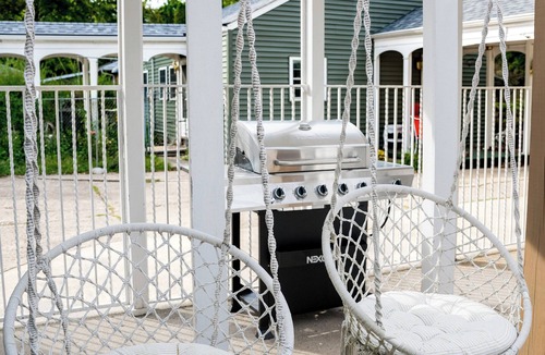 Urbana House | 4 bdrm 2 bath 2 blocks from campus! Football weekends available!