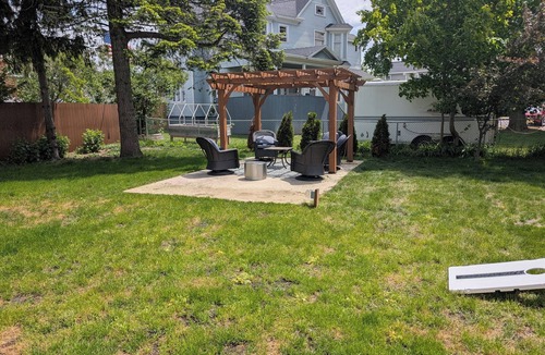 Grand Haven House | 4-bed 2 bath home located in Downtown Grand Haven