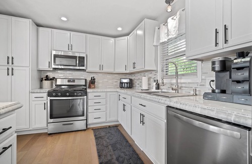 Graymont House | 4 bedroom house with game room, pool, hot tub, & fire pit near Lake Bloomington