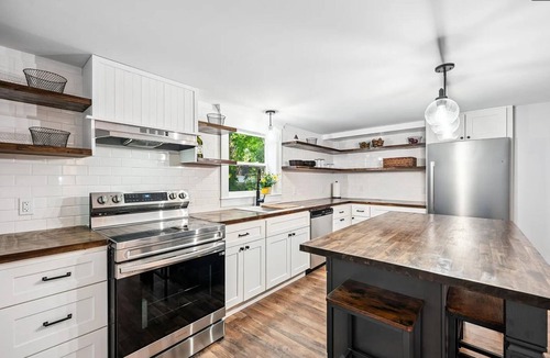 Niles House | 4 Bedroom Notre Dame Home Game Haven