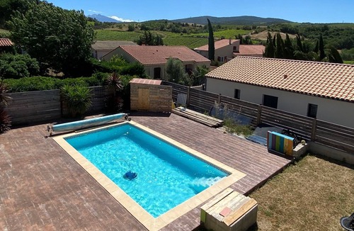 Montner Villa | 4-sided villa with garden and private pool in the town of Montner
