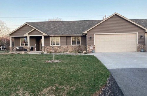 Neenah House | 5-Bedroom Home in Quiet Neighborhood