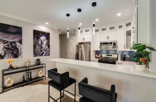 Grand Boulevard Condo | 5 Mi to Dtwn Chicago: Newly Built Condo