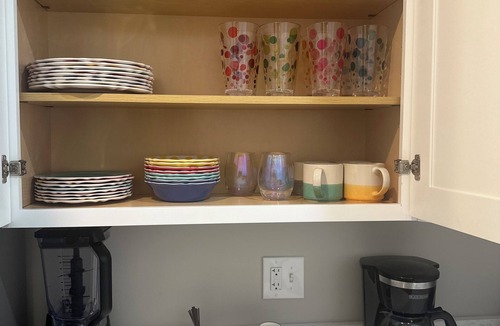 Oak Park Apartment | 8 MILES FROM DOWNTOWN CHICAGO!