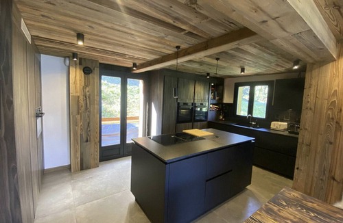 Montalbert Ski Chalet | A Proximité des Pistes! Chalet Familial Avec Jacuzzi, Hammam, Sauna,