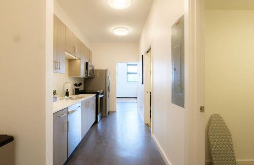 Washington Apartment | Above The Roots - Elegant and Bright Studio Stay
