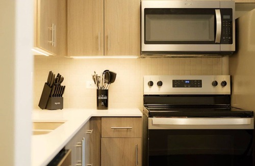 Washington Apartment | Above The Roots - Escape