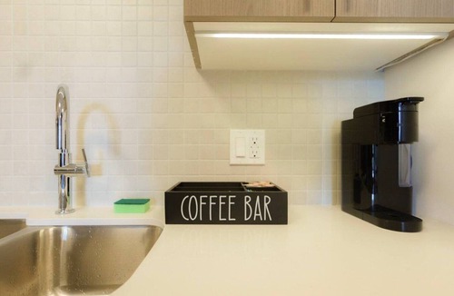 Washington Apartment | Above The Roots - Stylish Square