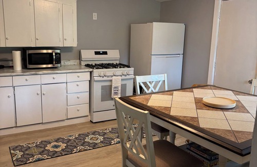 Arnolds Park House | Adorable 2 bedroom house located across the street from Lake Minnewashta