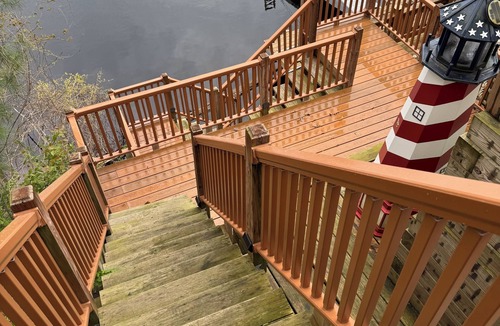 Newaygo Cottage | Adorable 3-bedroom cottage on Croton Pond. Relax and enjoy the water and view.