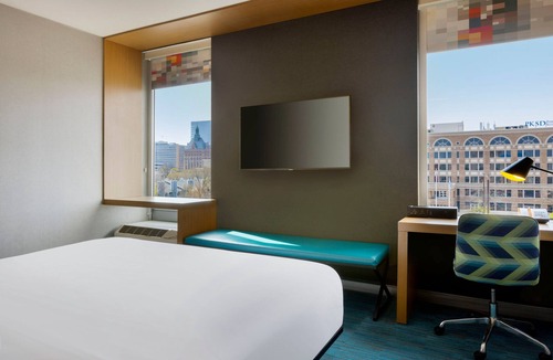 Westown Hotel | Aloft by Marriott Milwaukee Downtown