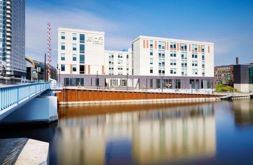 Westown Hotel | Aloft by Marriott Milwaukee Downtown
