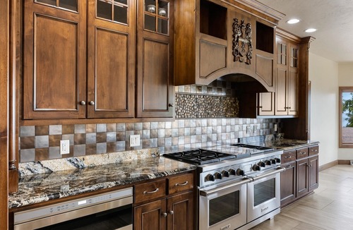 Newton House | Amazing Luxury Mansion ~ Indoor Pool ~ Stunning Lake Views ~ One Of A Kind!