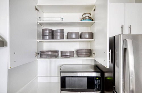 Streeterville Apartment | Amazing Streeterville 1BR w/Gym, Pool, near Navy Pier, by Blueground