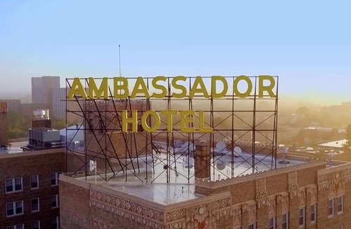 Marquette Hotel | Ambassador Hotel Milwaukee, Trademark Collection by Wyndham