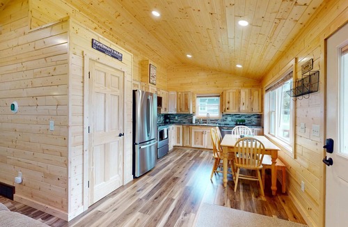 Conover House | American Eagle Retreat