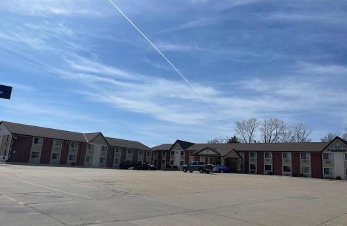 Council Bluffs Hotel | American Inn Council Bluffs