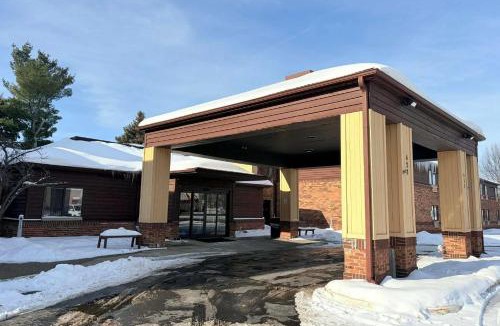 Holland Hotel | AmericInn by Wyndham Holland MI