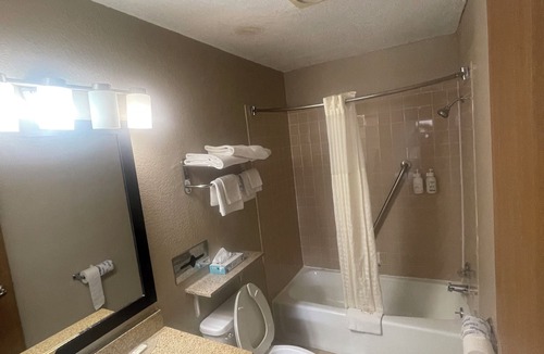 Council Bluffs Hotel | AmericInn Council Bluffs IA