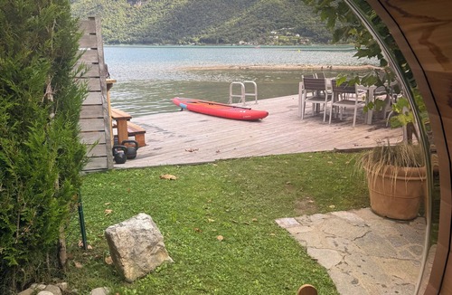 Doussard Villa | Annecy LakeLodge lakeside modern 7 bdrm Villa with new lakefront sauna & jacuzzi