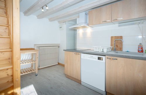 Saint-Pierre-de-Chartreuse Apartment | Apartment 'Koch' with Private Terrace and Wi-Fi