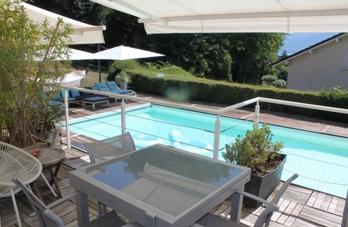 Brison-Saint-Innocent Apartment | Apartment 'In the Heart of the Riviera des Alpes' with Lake View, Shared Pool and Wi-Fi