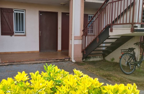 Palavas-les-Flots Apartment | Apartment with terrace & pool