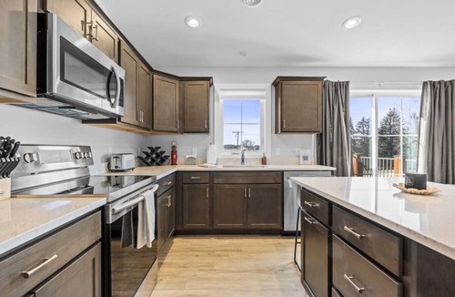 Plymouth Villa | Apex One – Steps from Road America Racetrack