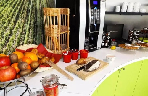 Bassins a Flot Apartment | Appart'Hotel Sea & Golf Bordeaux Bassins à Flot* - 2 Rooms 1/4 People Suite Terrace