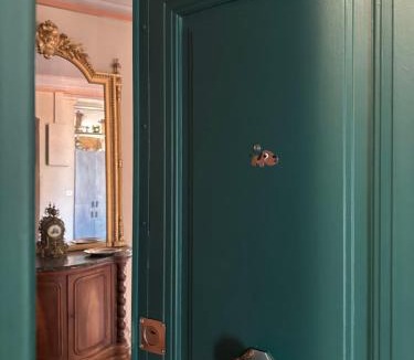 Saint-Victor Apartment | Appartement sur les toits du Vieux Port