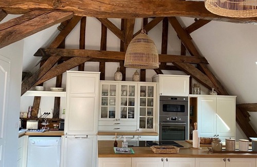 Bourges Apartment | Aux 3 Maillets 2. Beautiful apartment in a 16th-century house.