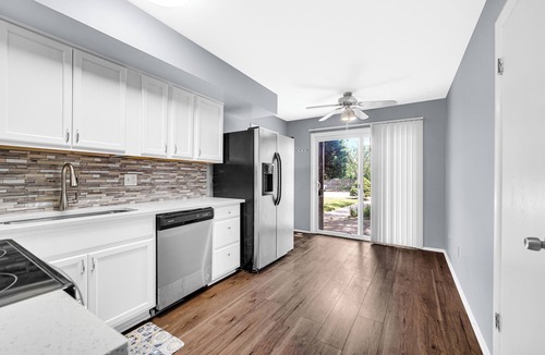 Munster Apartment | AVAIL 8/7/26- 2BR CONDO by Shops Hospitals & Chicago