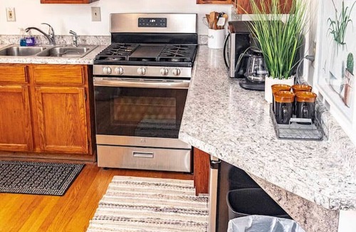 Milwaukee Apartment | Babich Building – B1 – Upper 2BR