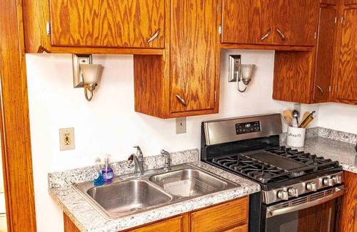 Milwaukee Apartment | Babich Building – B1 – Upper 2BR